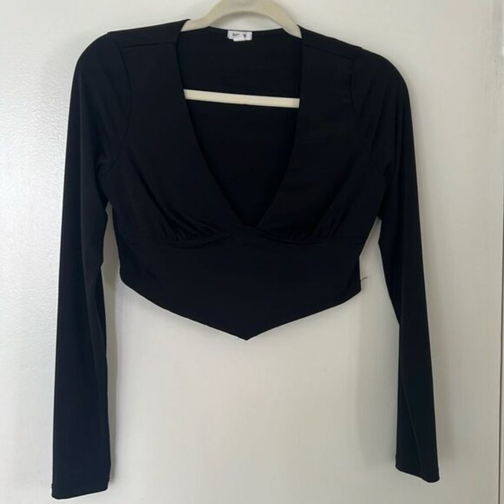 V Neck Long Sleeve Crop Top
